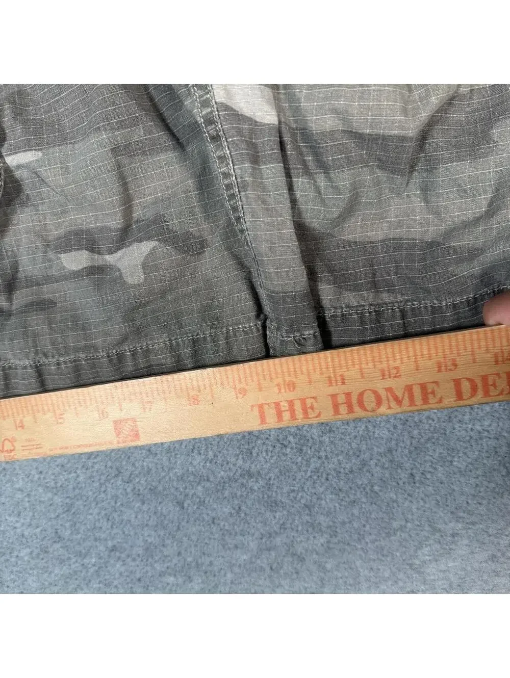 Y2K baggy camo cargo shorts